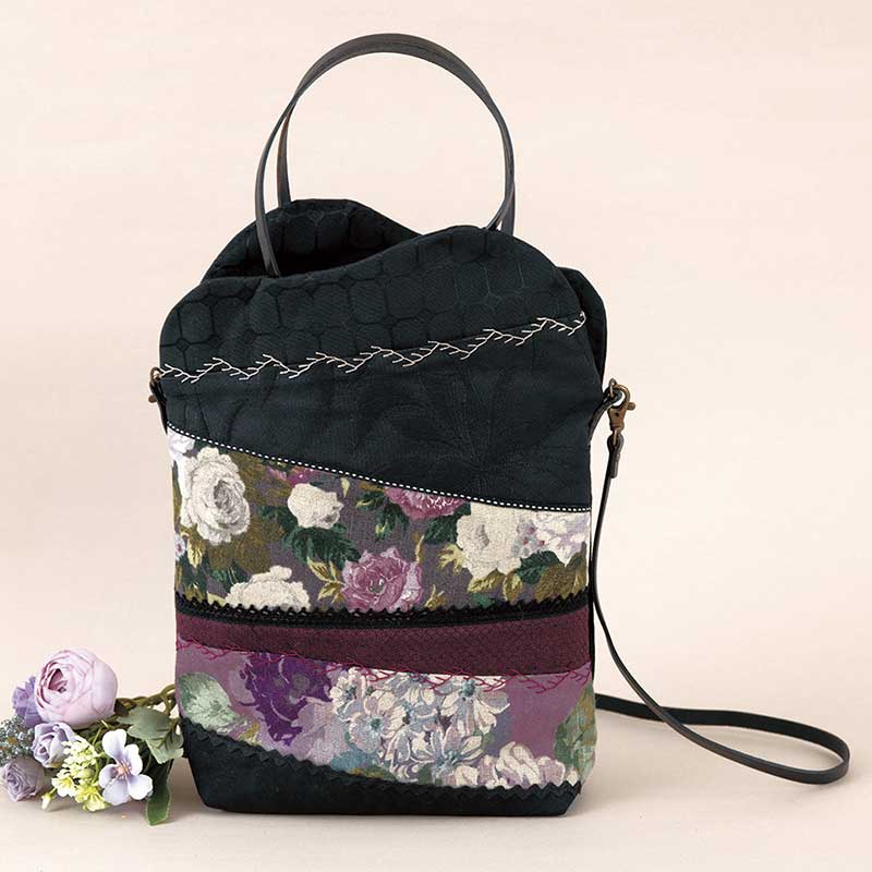 2WAＹになる花柄バッグ