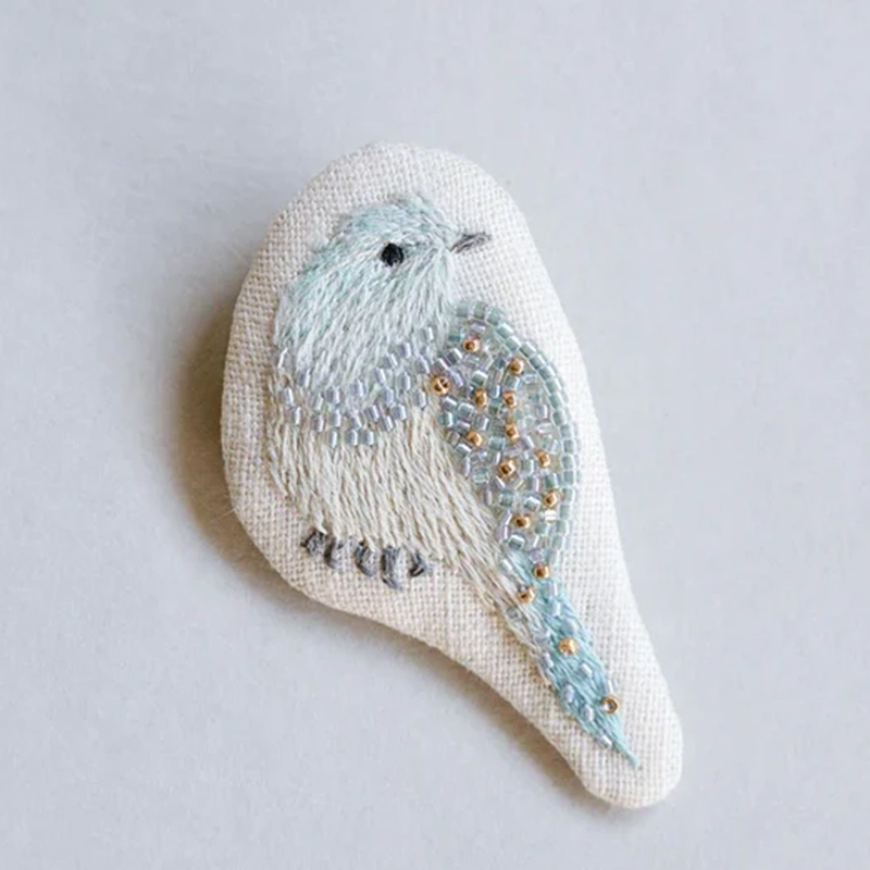 ブローチ 刺繍ブローチ ハンドメイド 鳥 動物 - その他