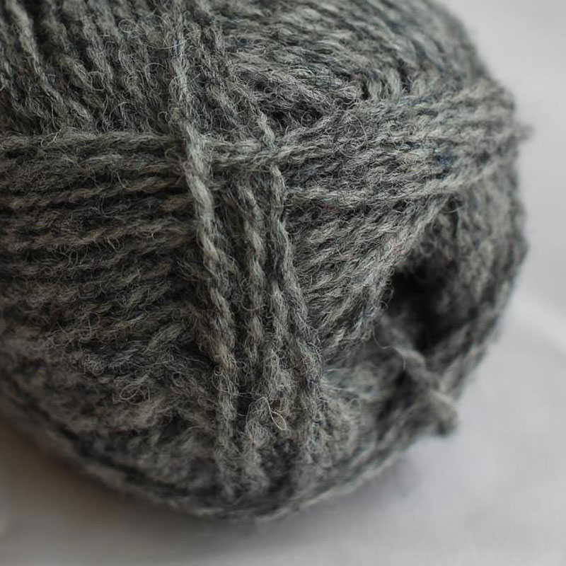 Jamieson＆Smith 2ply Jumper Weight ジェイミソン＆スミス（27）ミディアムグレイ