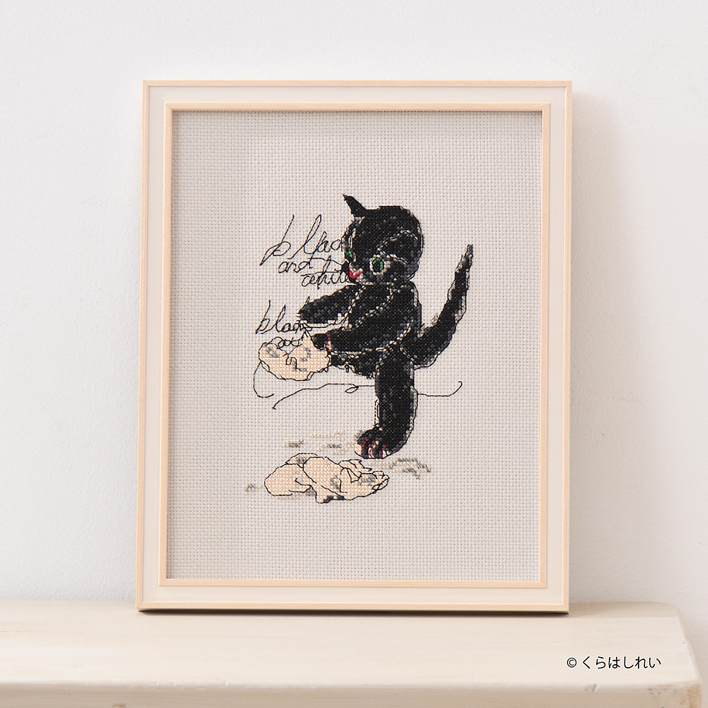 クロスステッチ刺繍完成品（花とミツバチ)ハンドメイド｜Yahoo